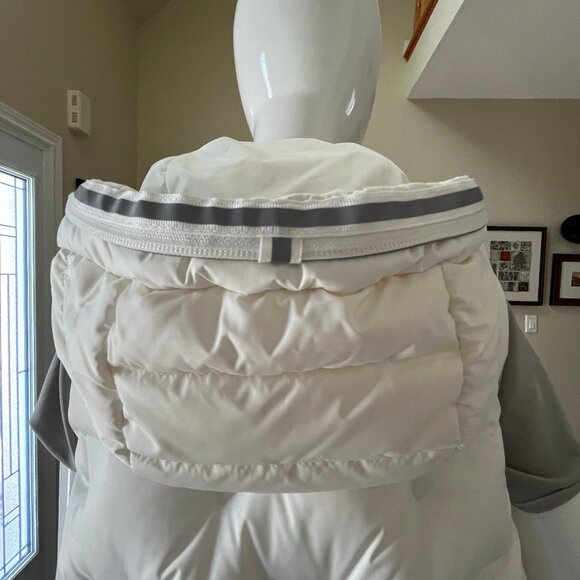Marc Cain Cream/Winter White Down Vest - size N1 / Small/Medium - Picture 8 of 17